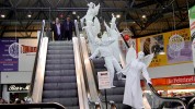 Angeli di Natale spettacolo di animazione di bianche statue viventi e mimi artisti di strada - Prestige Eventi
