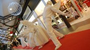 Angeli, spettacolo itinerante di mimi artisti di strada e bianche statue viventi - Prestige Eventi