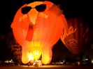 Spettacoli per grandi eventi, il Night Glow, il grande spettacolo delle mongolfiere illuminate a ritmo di musica - Prestige Eventi