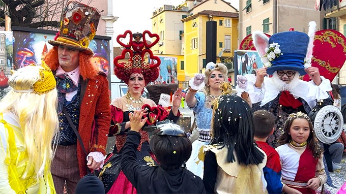 Spettacolo di Piazza La Discoteca Fuori di Tè