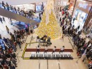 Musicisti di strada del Pianoforte Gigante