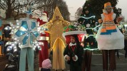 Christmas parade on stilts