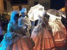 Incanti barocchi - sfilata storica di artisti di strada luminosi - Prestige Eventi